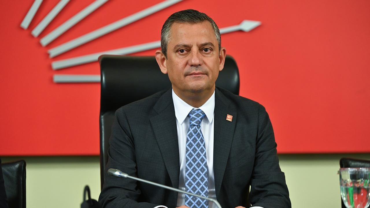 Özgür Özel'e yakın isim gözaltına alındı!