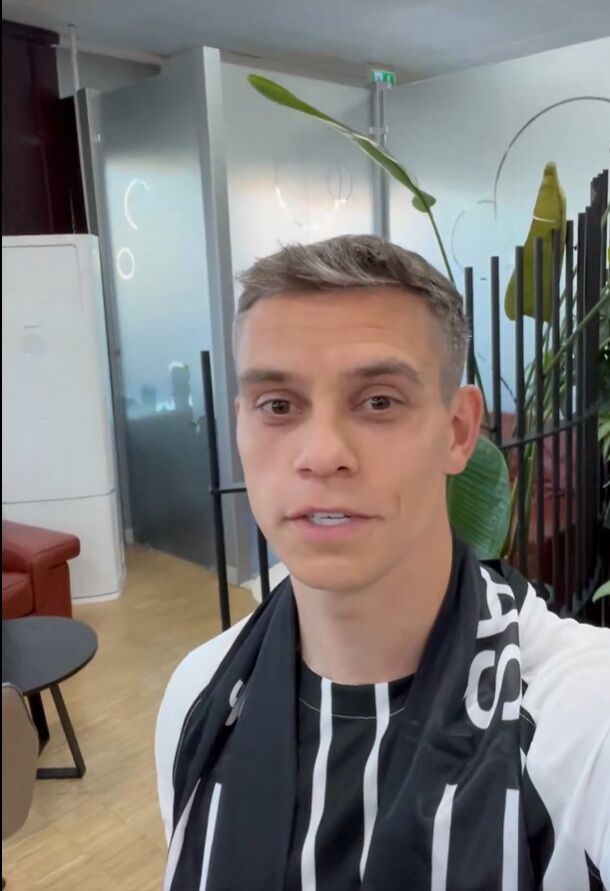 Beşiktaş'tan 10 Numara Transfer! Trossard İstanbul'da (2)