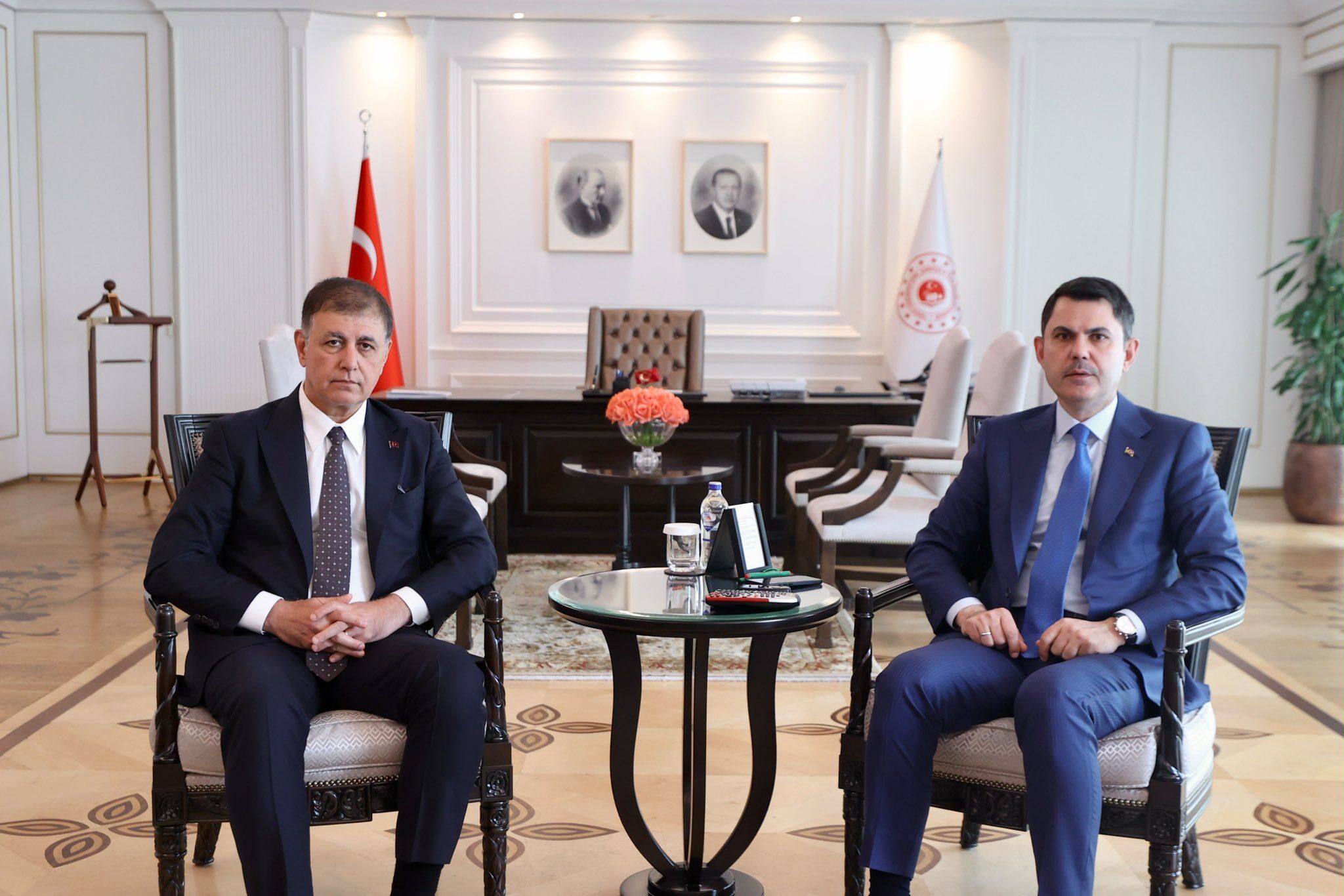 CHP'den ayrılan Cemil Tugay'dan Bakan Kurum'a sürpriz ziyaret