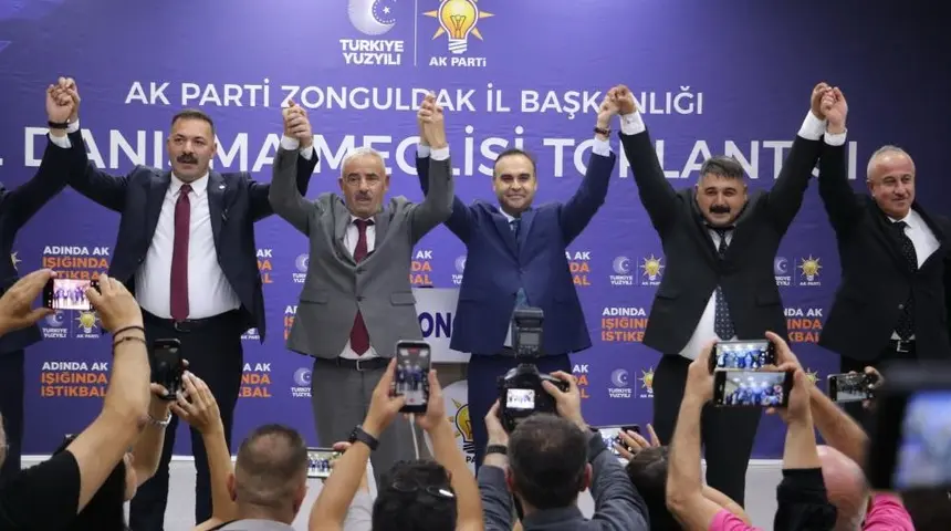 CHP'den istifa edip AK Parti'ye geçtiler! Katılımlar sürüyor
