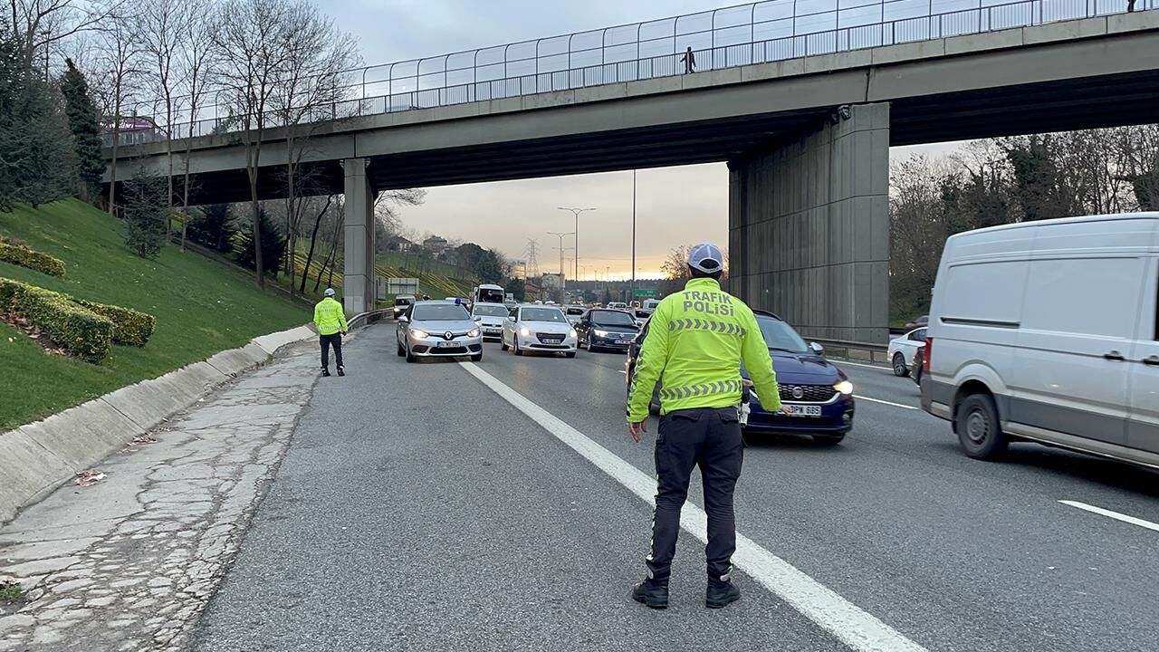 Emniyet Şeridi Cezası Ne Kadar 2026-1
