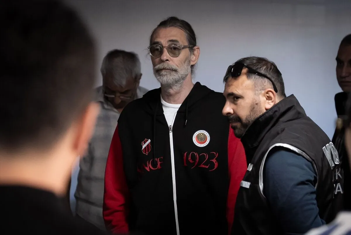 Erdal Beşikçioğlu Chp Neden Gözaltına Alındı Flaş