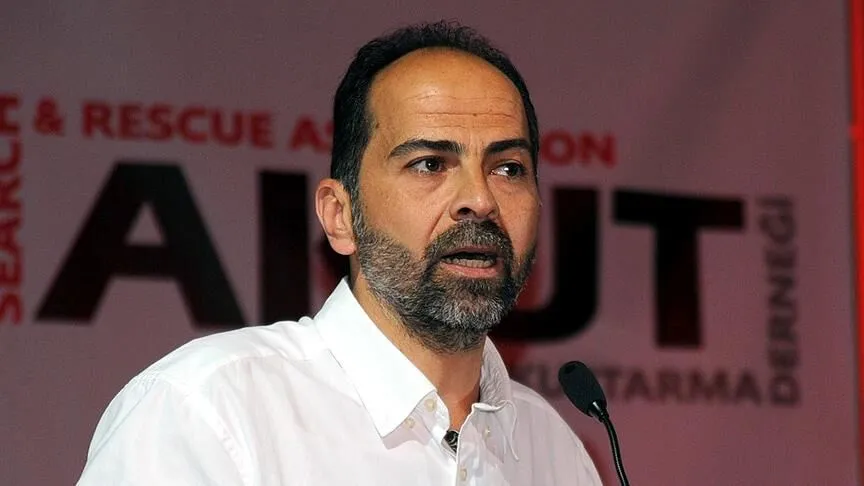 Eski Akut Başkanı Nasuh Mahruki Kimdir