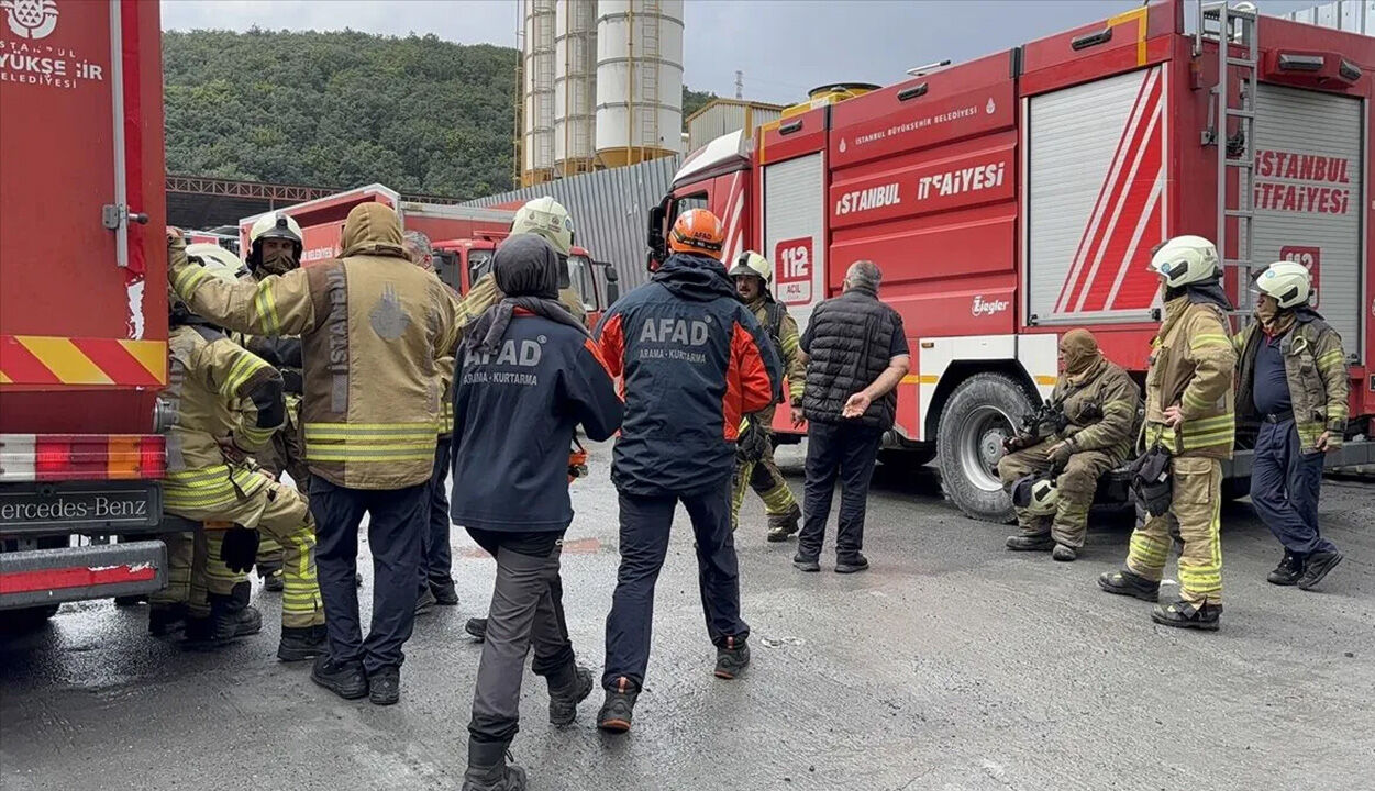 İstanbul'da kimyasal alarm! Tahliye başladı