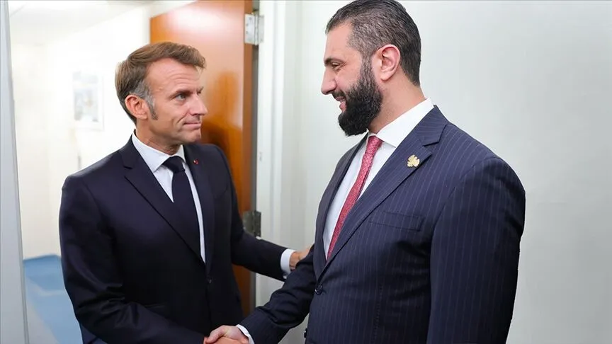 Macron Şara