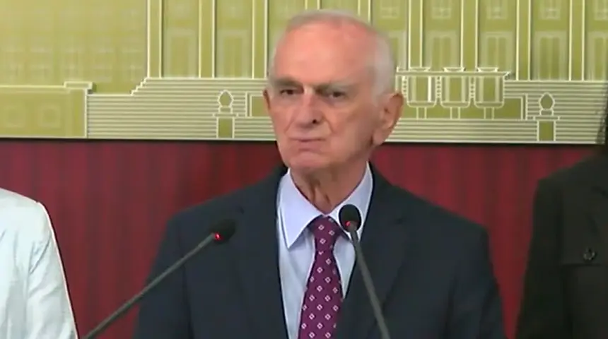 Önder Sav istifa etti! Kılıçdaroğlu'nu topa tuttu