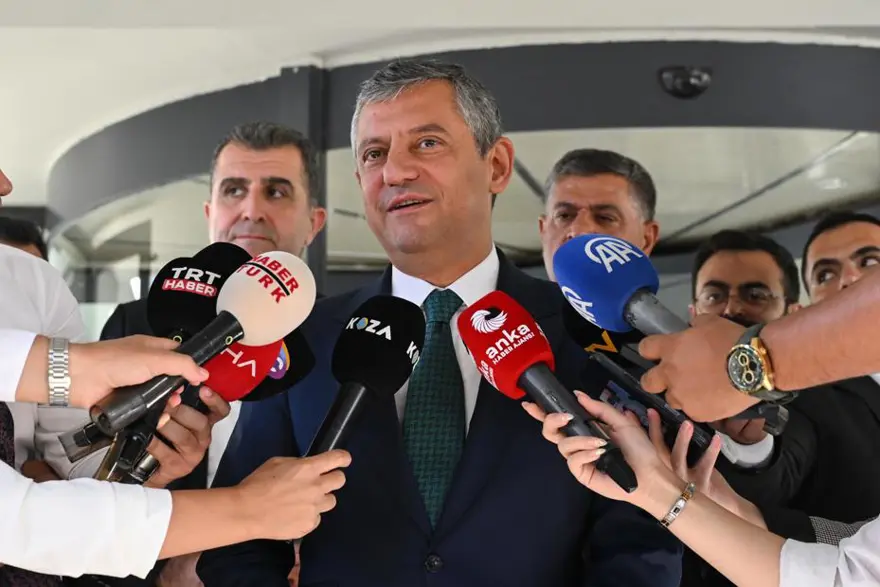 Özgür Yeni2