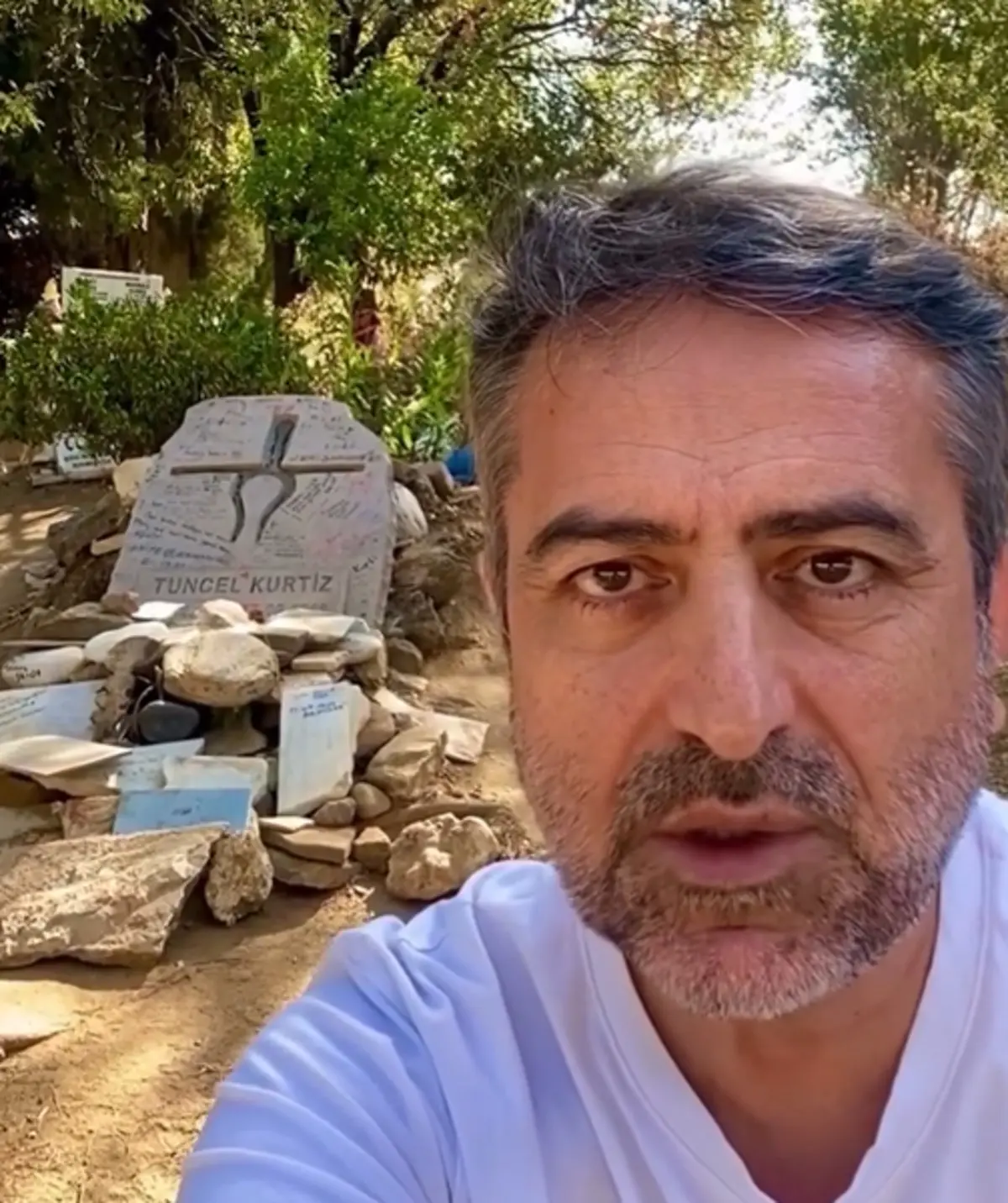 Ünlü Oyuncudan Tuncel Kurtiz Isyanı! (2)