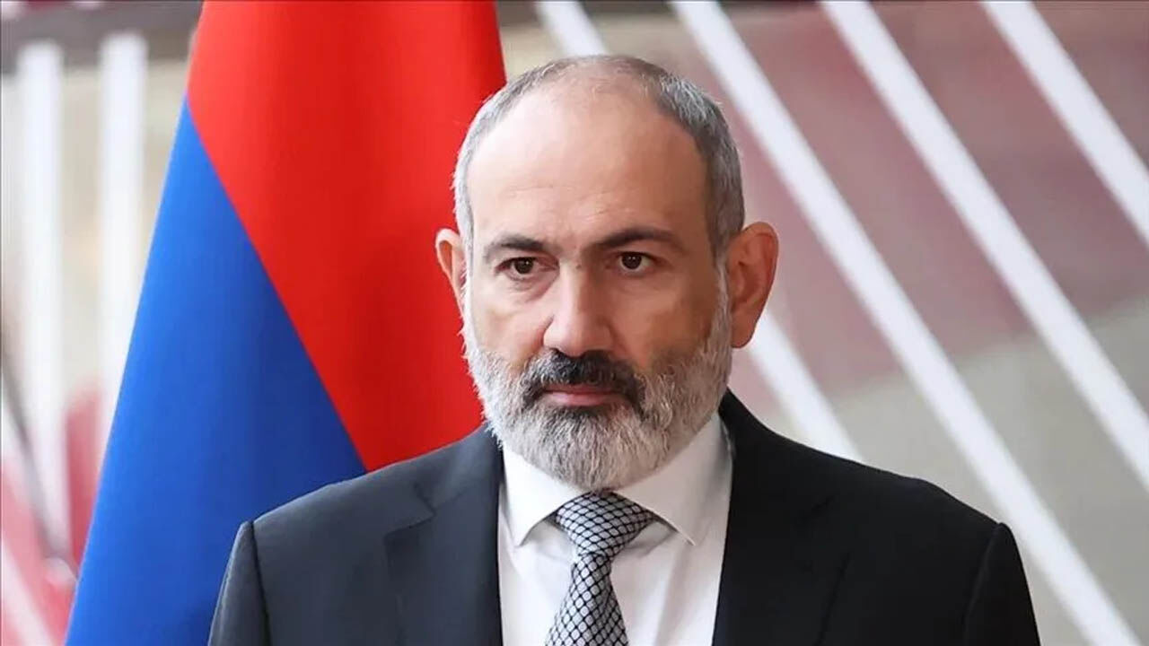 Ne oldu Paşinyan? İstifa ettiğini duyurdu