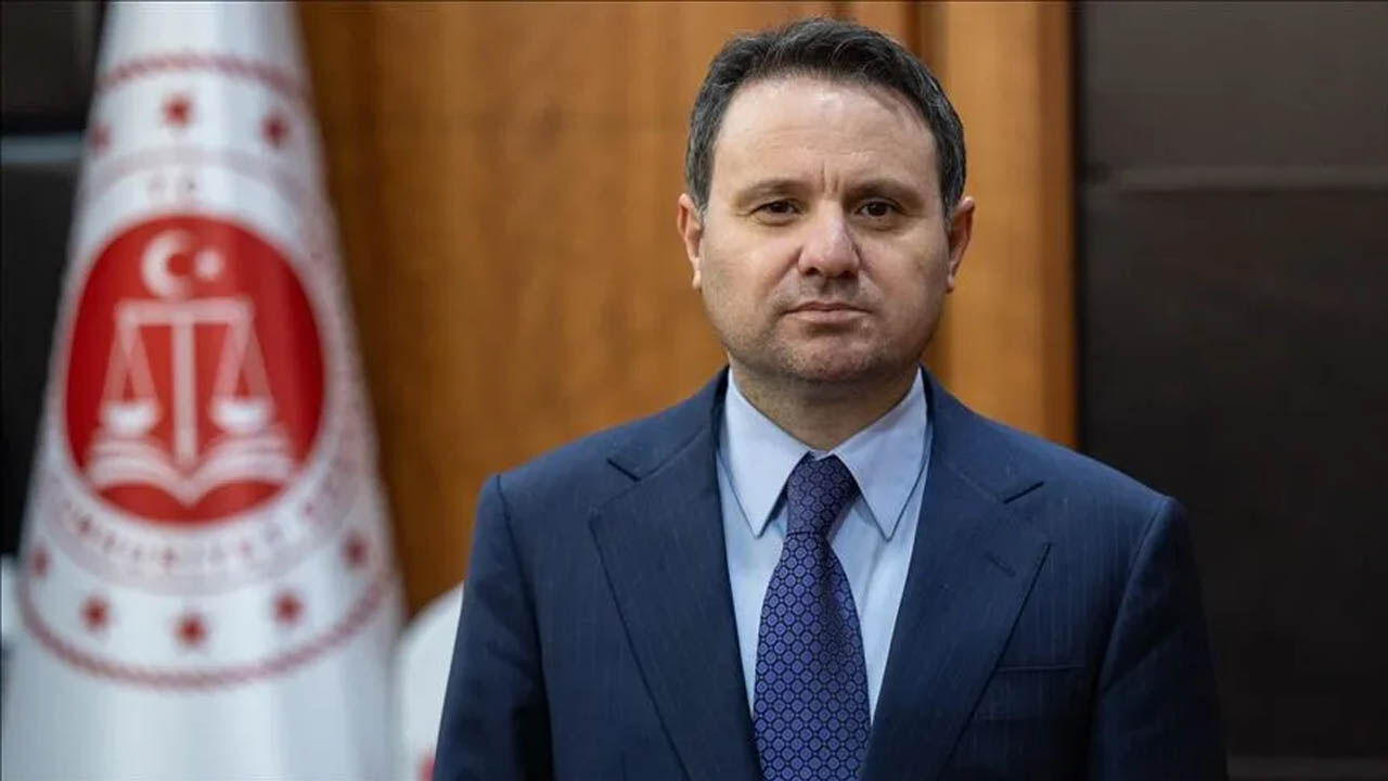 Adalet Bakanı Akın Gürlek duyurdu: 525 hakim ve savcı için karar