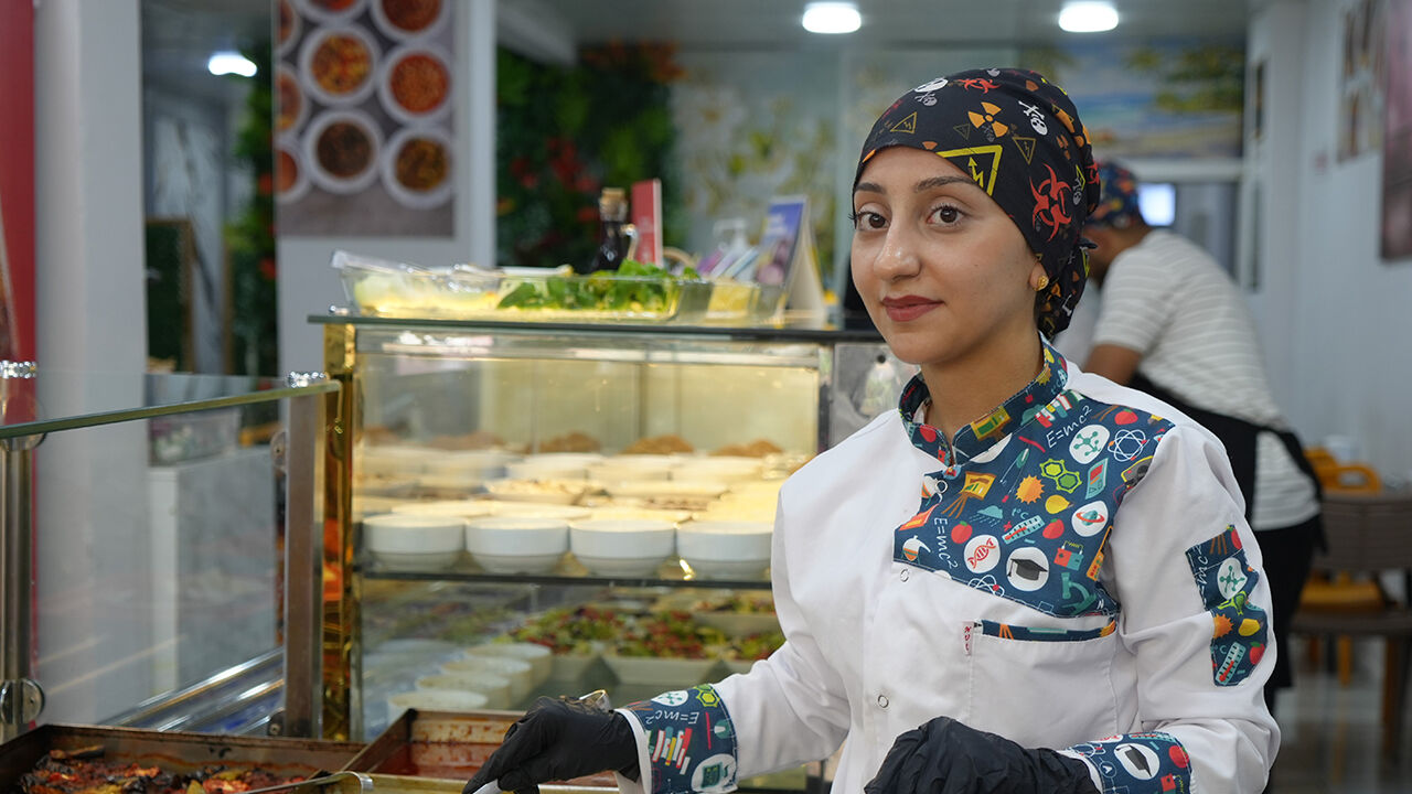 Daha 19 yaşında ama 5 kişiye iş veriyor! 'Yapamazsın' diyenlere en güzel cevap