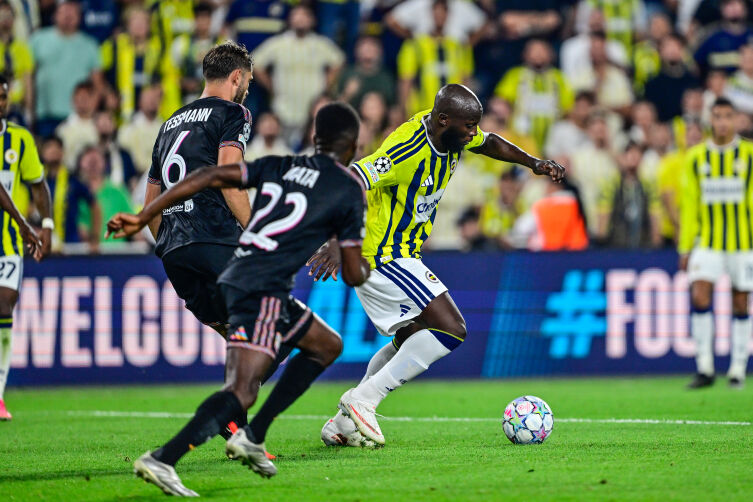 Lukaku ilk kez sahnede! Fenerbahçe 1-1 Lyon maç sonucu (ÖZET)