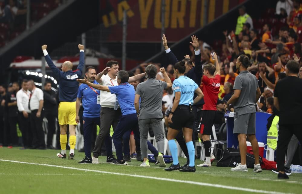 Osimhen Ipten Aldı! Galatasaray 2 2 Çorum Fk (Maç Sonucu Özet) (3)