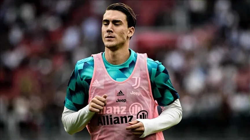 Beşiktaş yeni forveti Vlahoviç'i duyurdu