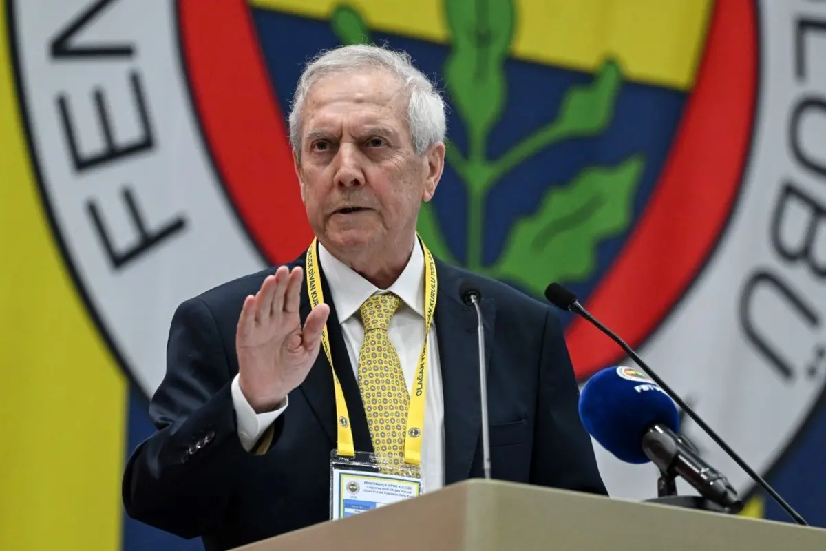 Aziz Yıldırım istifa nedenini açıkladı! Peki İsmail Kartal görevde mi?