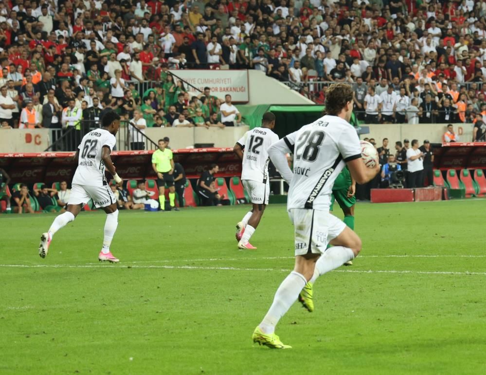 Bbb