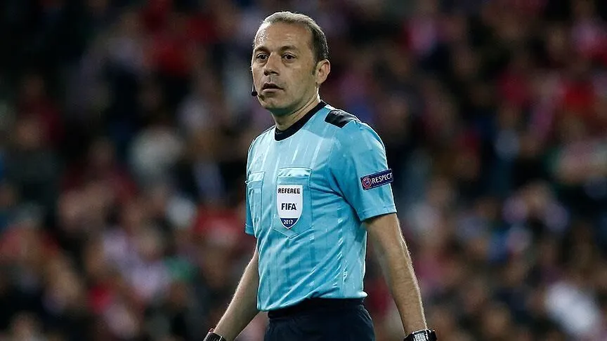 Cüneyt Çakır Hakem (1)-1