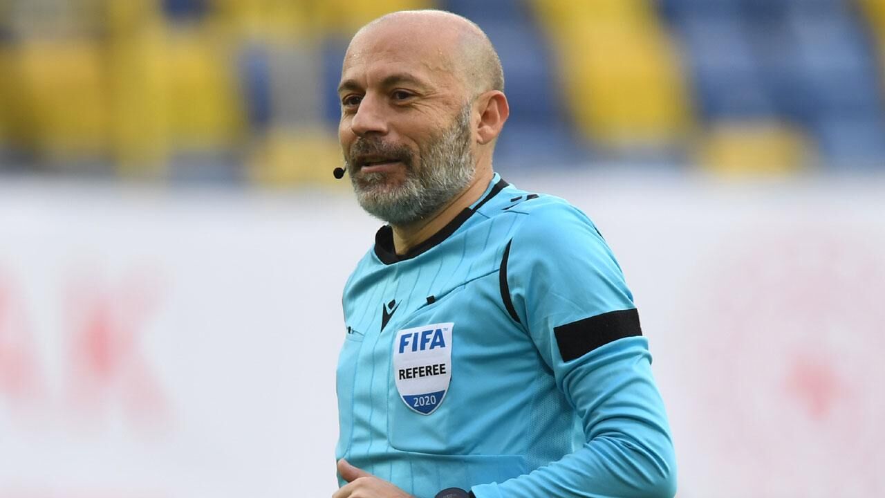 Cüneyt Çakır Hakem (1)-2