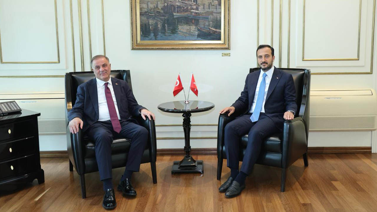Abdullah Özdemir’den Nuri Aslan’a taziye ziyareti