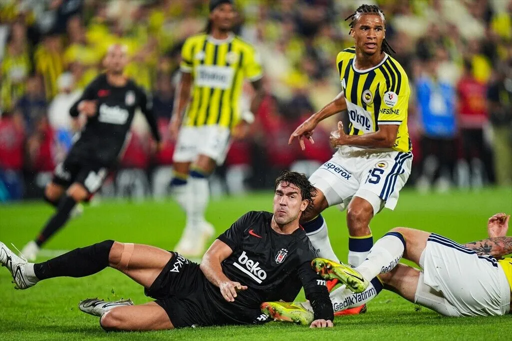 Dusan Vlahovic (2)