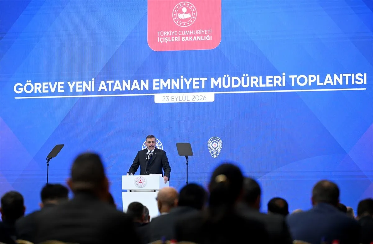 Içişleri Bakanı (2)