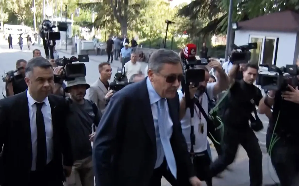 Melih Gökçek Ifade Verdi, Oğlu Sakız Tartışmasına Açıklama Getirdi, (4)