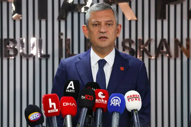 Özgür Özel Yeni Parti (1)-1
