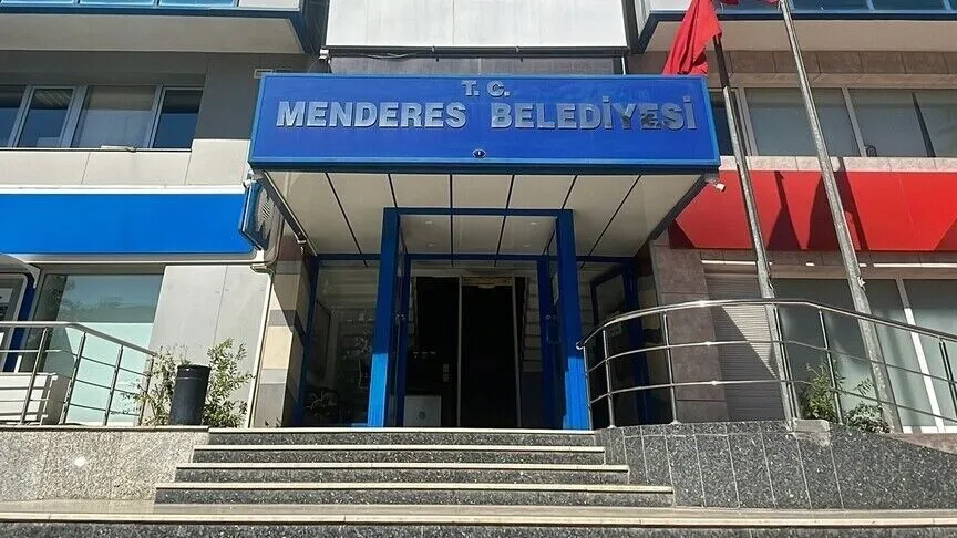 Menderes Belediyesine soruşturma: 9 şüpheli gözaltında