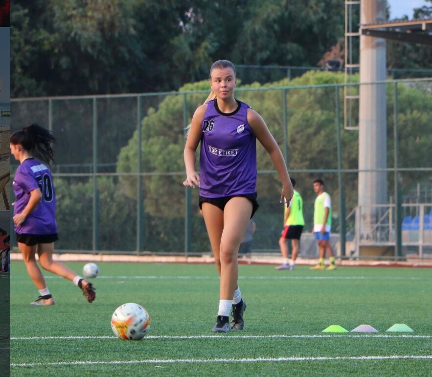 Zeynep Mestan Kimidr Manisa Turgutlu (1)-1