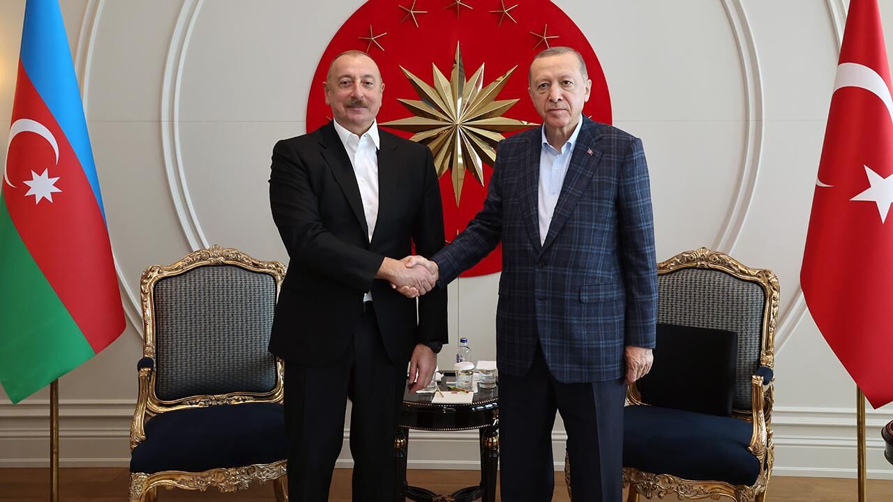 Türkiye ve Azerbaycan arasına girmek isteyen bazı ülkeler var!