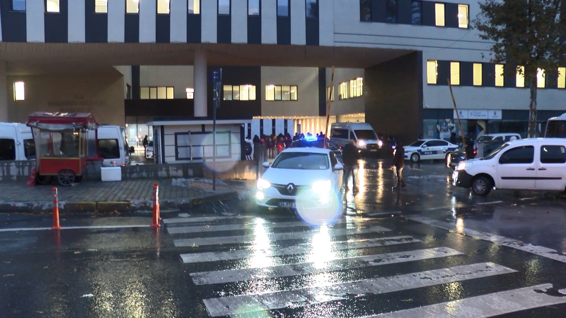 Bakırköy Belediyesine operasyon: Çok sayıda gözaltı kararı