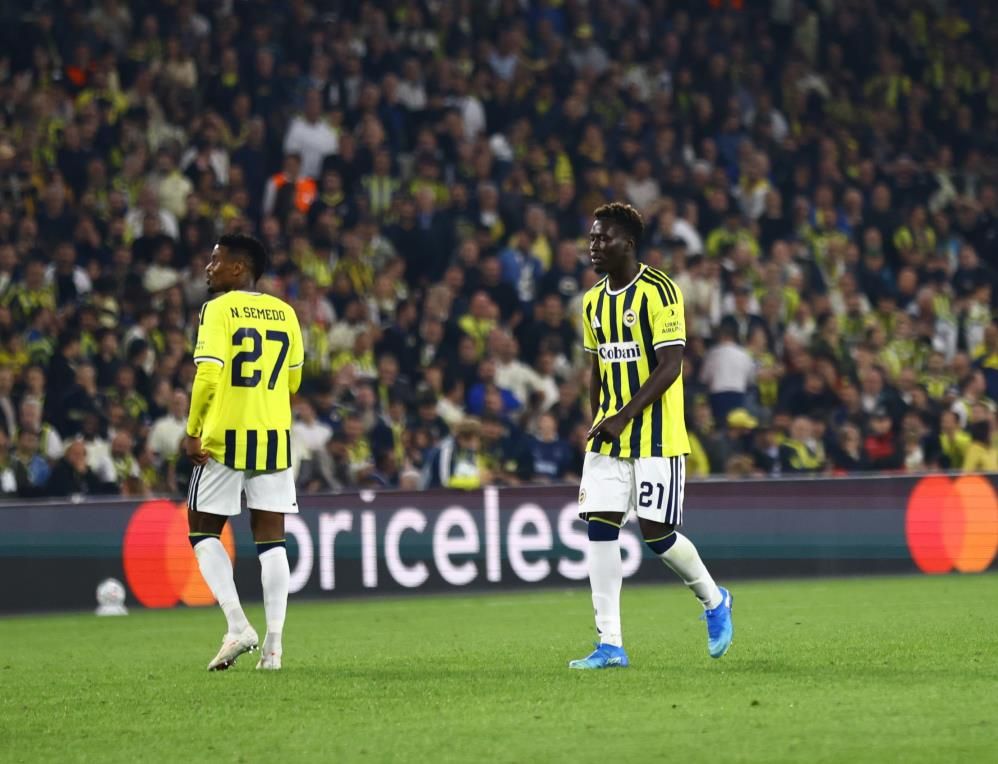 Fenerbahçe 2 2 Slavia Prag Özet (Önemli̇ Daki̇kalar) (4)