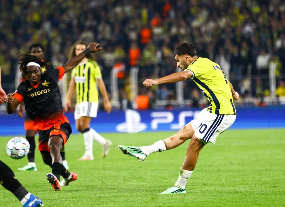 Fenerbahçe 2 2 Slavia Prag Özet (Önemli̇ Daki̇kalar) (6)