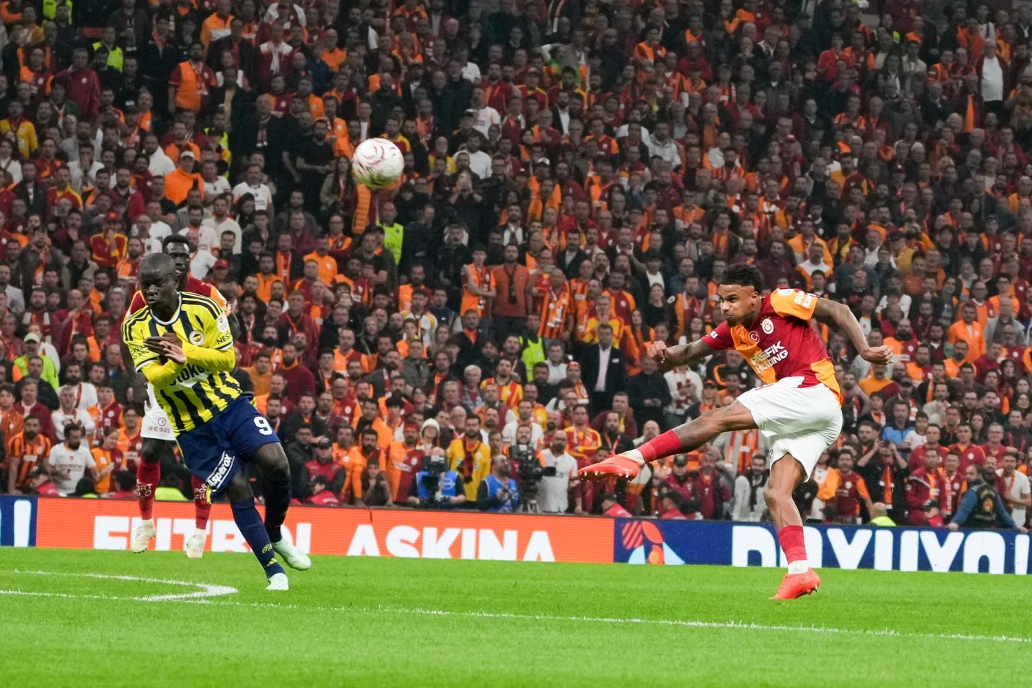 Galatasaray 2 1 Fenerbahce Mac Sonucu Özet Görüntüler Sondakika Futbol Spor (54)