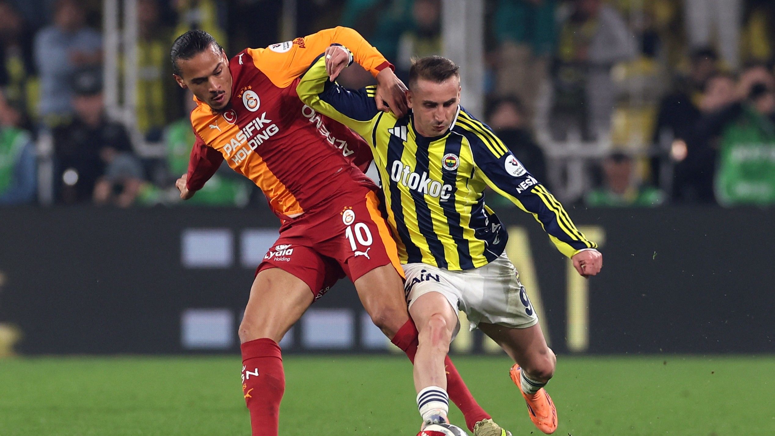 Galatasaray -Fenerbahçe derbisi saat kaçta? İlk 11'ler belli oldu mu?